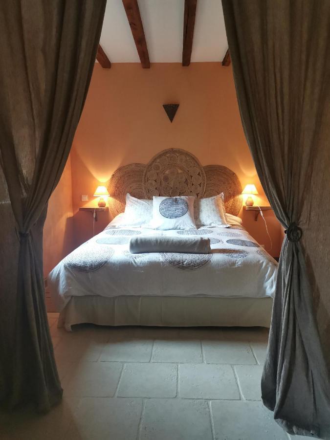 Bed and Breakfast Domaine des Maillets à Blot-l'Eglise Extérieur photo